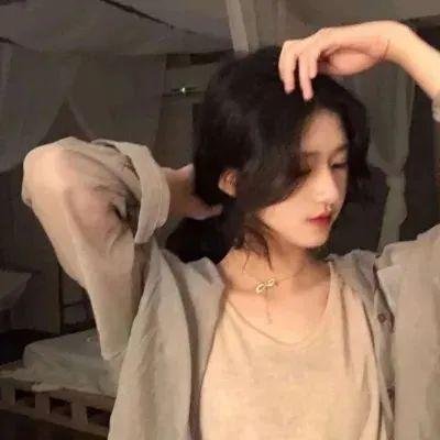 灵媒侦探城塚翡翠